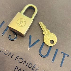 Authentic Louis Vuitton Padlock and Key Model LV No.212